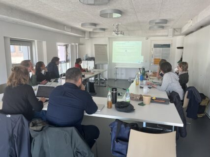 Zum Artikel "Erstes Forschungskolloquium des Jahres 2025"